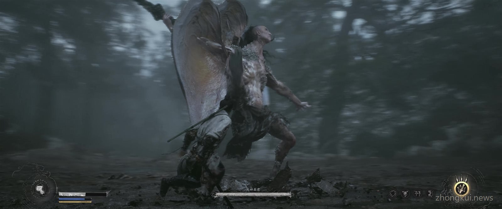 The giant clam boss mid-leap above the swordsman with its Chinese name visible on the boss bar